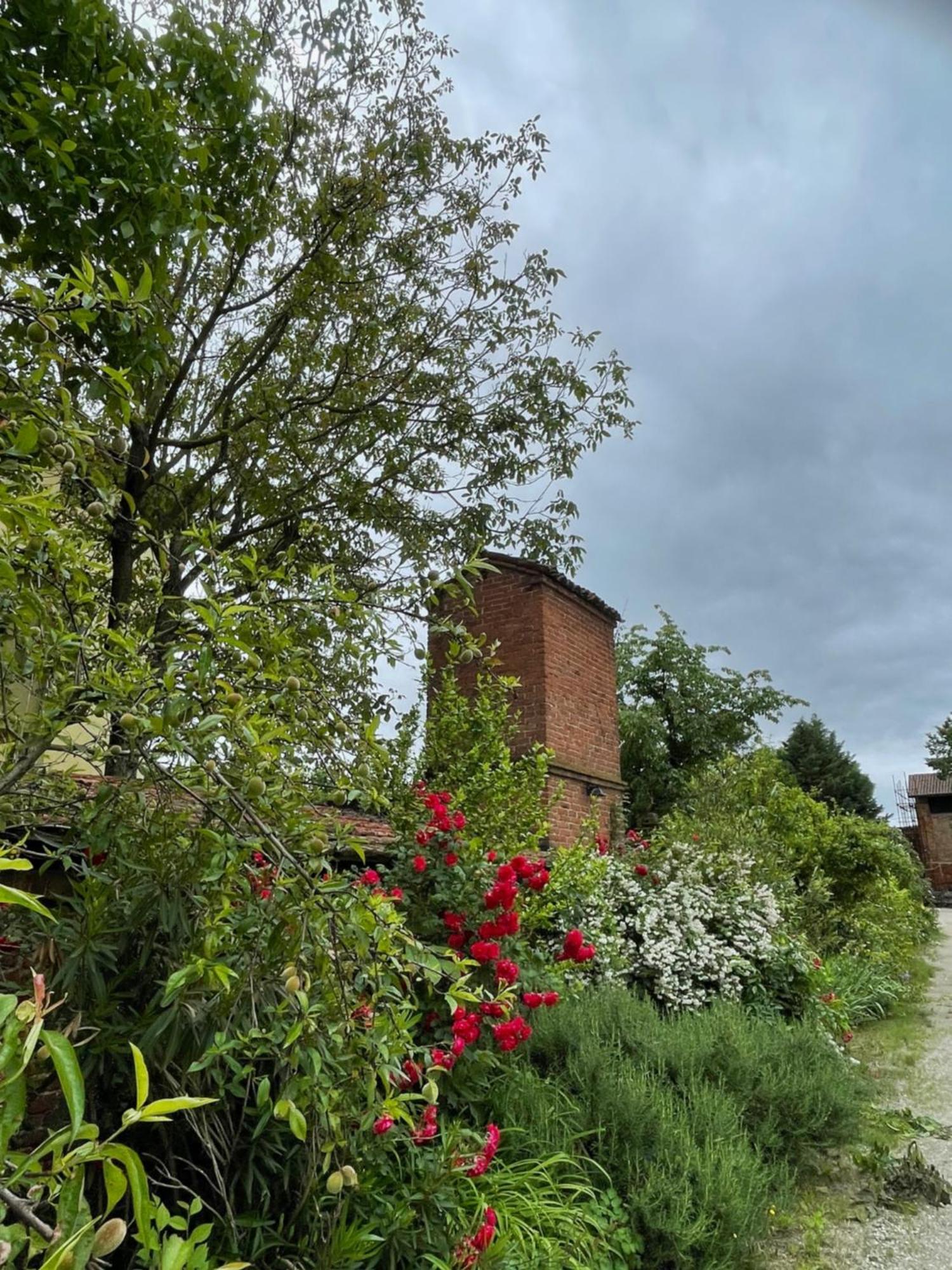Agriturismo Olivazzi Quattordio Exterior foto